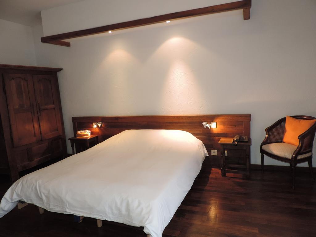 Hotel 'T Fornuis Ternat الغرفة الصورة